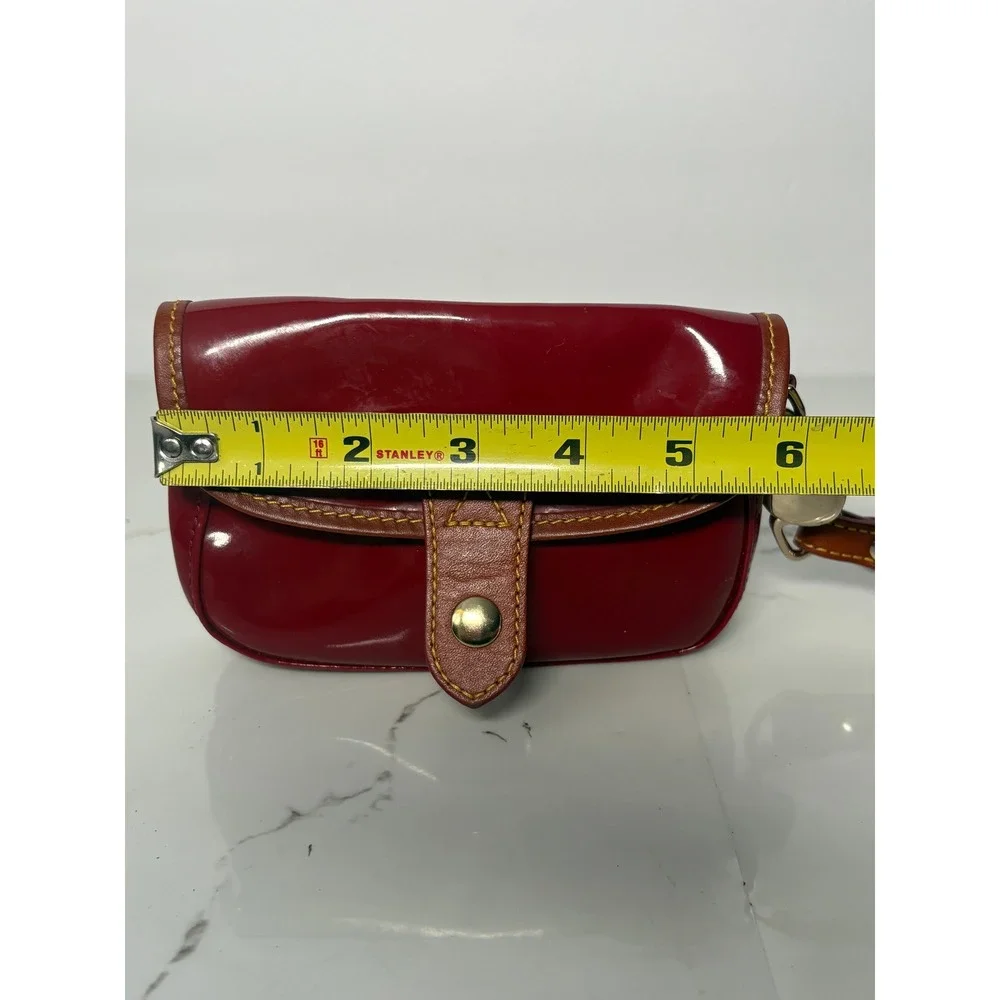 Dooney & Bourke Red Patent Leather Wristlet‎ Tan Trim Duck Charm Clutch Bag